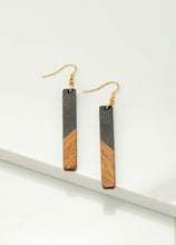 Load image into Gallery viewer, Sawyer Drop Earrings
