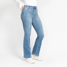 Load image into Gallery viewer, Jocelyn Judy Blue Jeans
