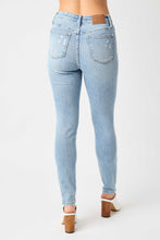 Load image into Gallery viewer, Ash - Tummy Control Judy Blue Jeans
