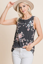 Load image into Gallery viewer, Lucy Floral Tank
