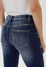 Load image into Gallery viewer, Indee Distressed - Kan Can Jeans
