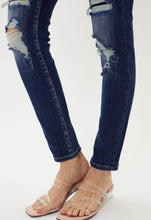 Load image into Gallery viewer, Indee Distressed - Kan Can Jeans
