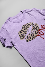 Load image into Gallery viewer, XOXO Lips Graphic Tee
